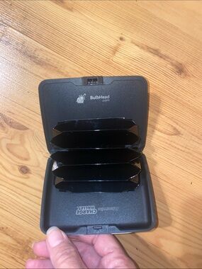 BulbHead Black Compact Card & Key Holder
